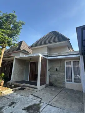 RUMAH READY MEWAH SIAP HUNI SATU LANTAI DI KAWASAN BSB SEMARANG