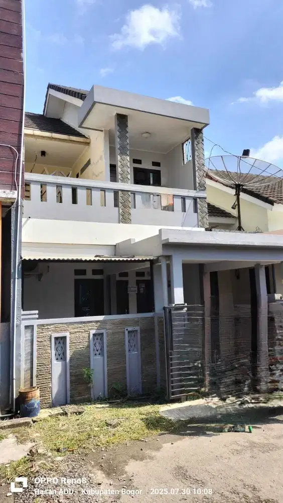 Di sewakan rumah 2 lantai griya alam Sentul city bogor
