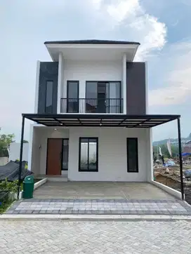 RUMAH MEWAH DI CLUSTER PANDANARAN AVENUE DEKAT KAMPUS UNDIP TEMBALANG