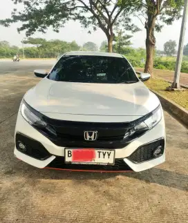Civic hatchback 2019 km 38rb