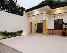 Murah dijual rumah siap huni di manyaran semarang barat strategis