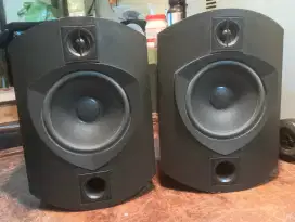 B&W ROCK SOLID SOUNDS ENGLAND