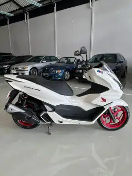 Honda PCX 160 putih bln 12 2023 shock KTC