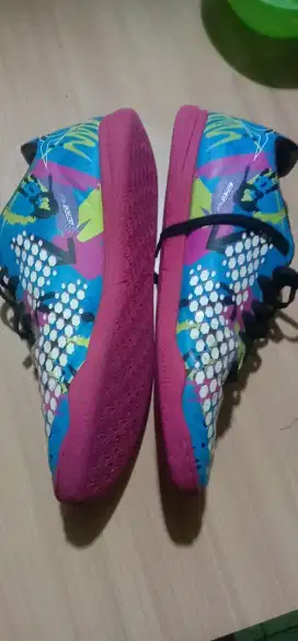 Sepatu futsal anak no.36