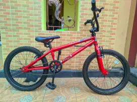sepeda BMX Polygon rudge 20 inch
stang bisa muter2