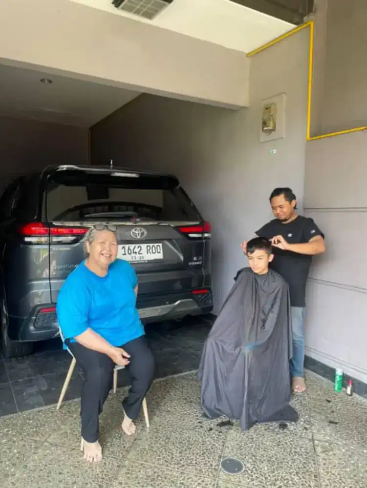 Cukur rambut panggilan