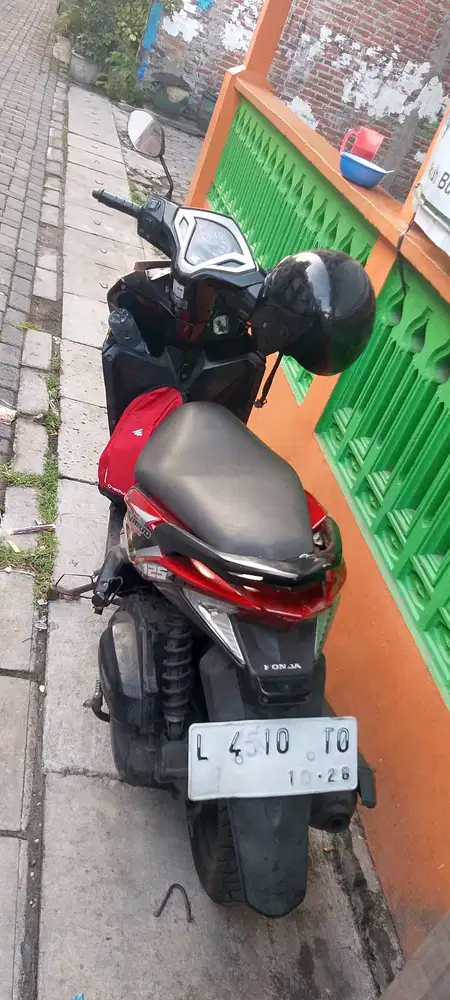Vario 2013 KZR Merah
