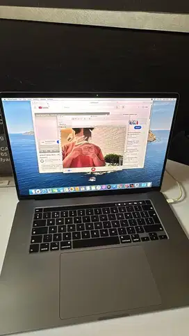 Macbook Pro 2019 16 inch Storage 500 GB RAM 16 GB