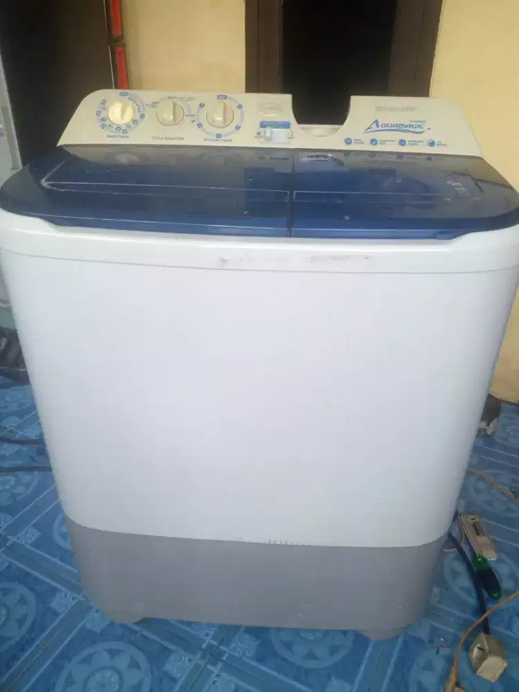 Mesin cuci Sharp