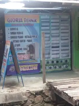 Disewa/dikontrak kios, toko, tempat usaha.