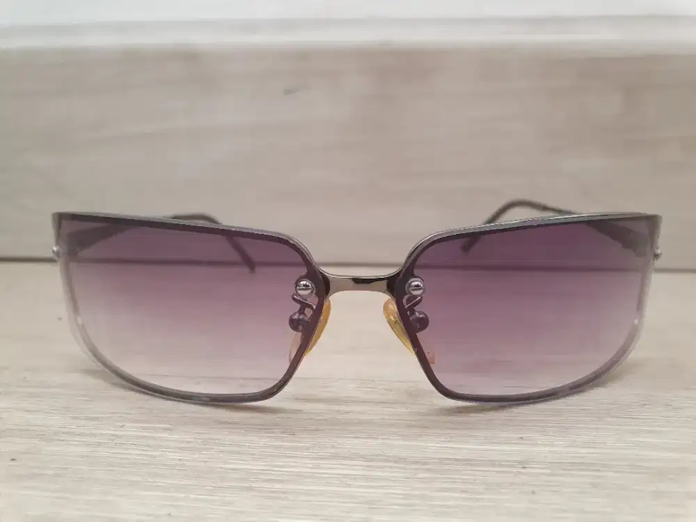 Kaca mata stylish merk POLICE