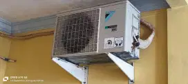 Ac daikin inverter bekas