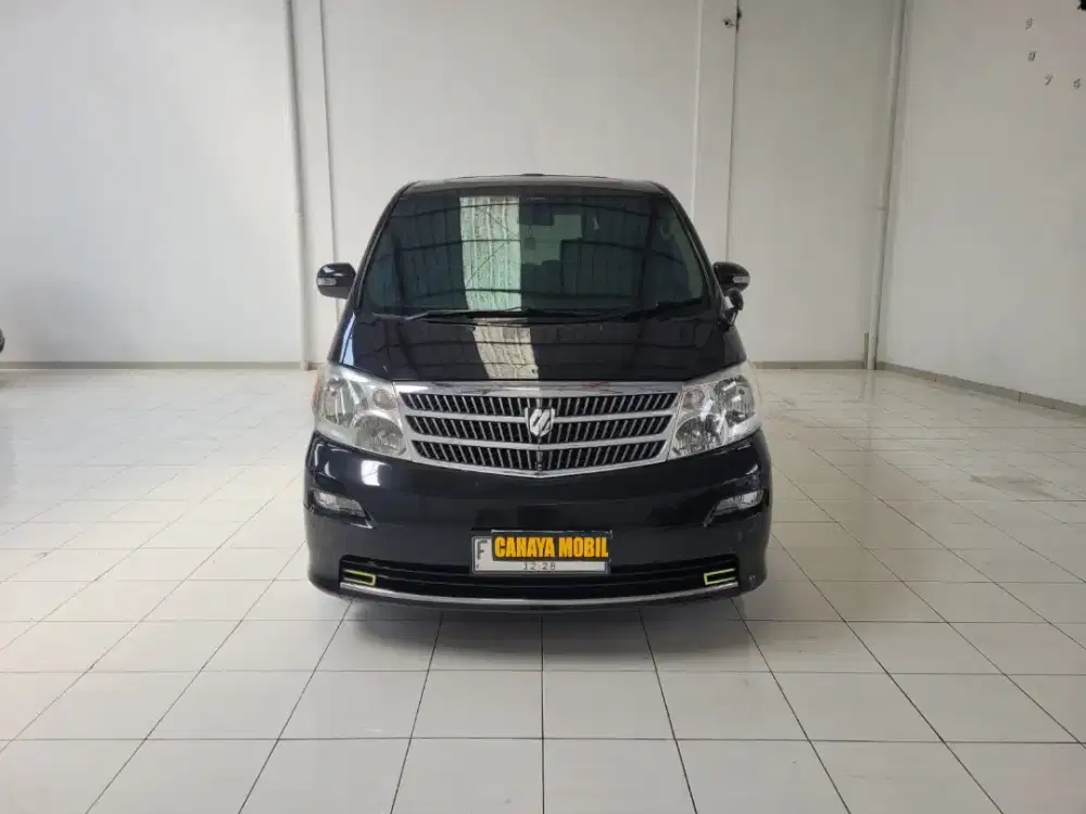 Toyota Alphard 3.0 A/T 2004