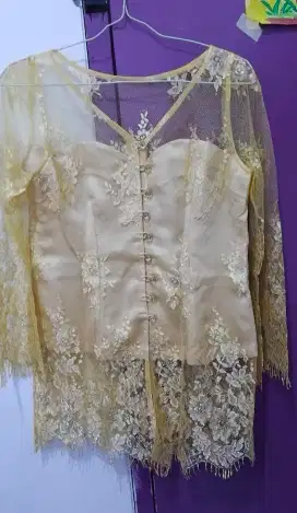 kebaya pendek lengan panjang