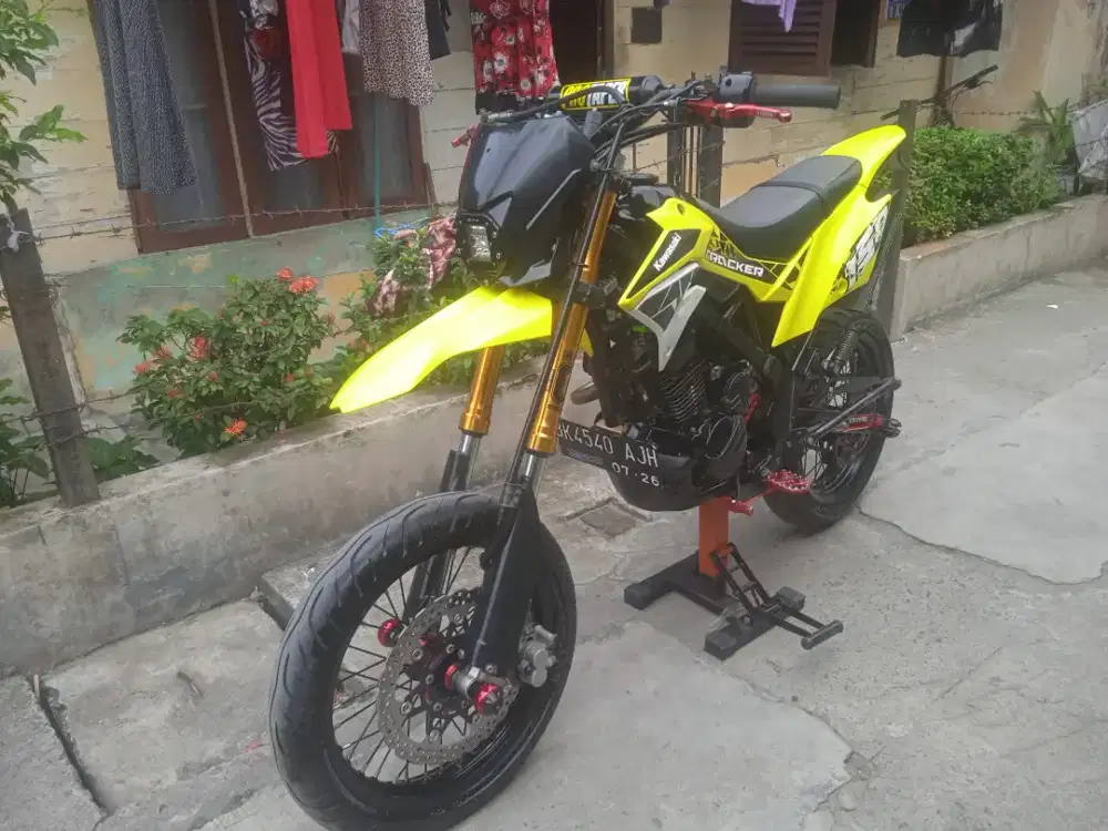 Kawasaki DTracker 150c