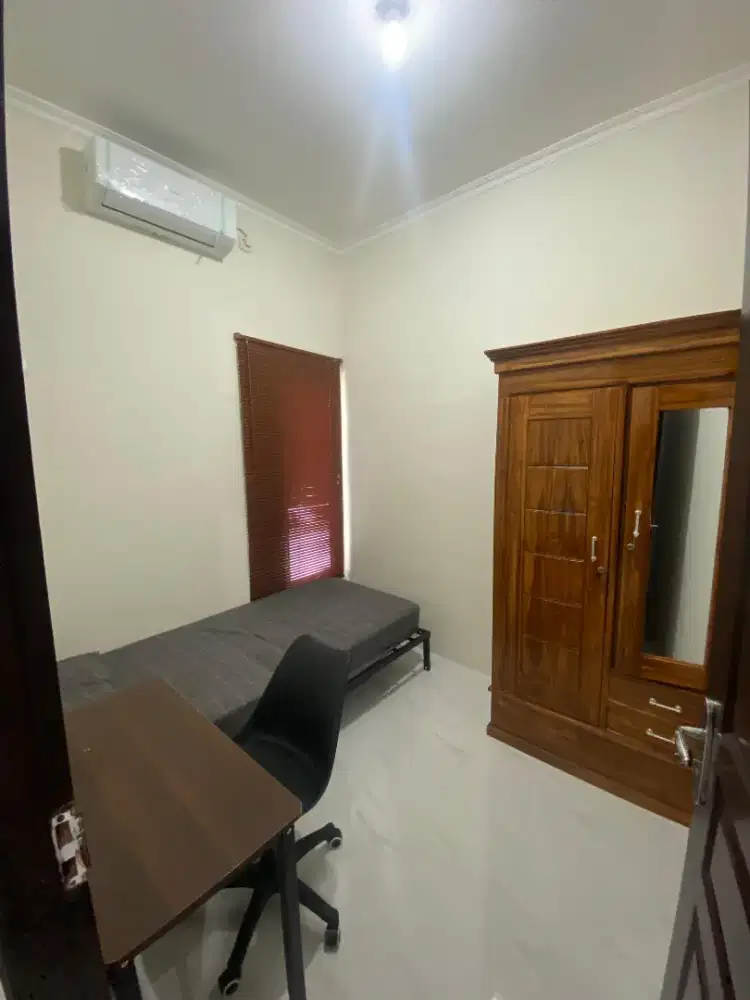 Kost pria ber ac