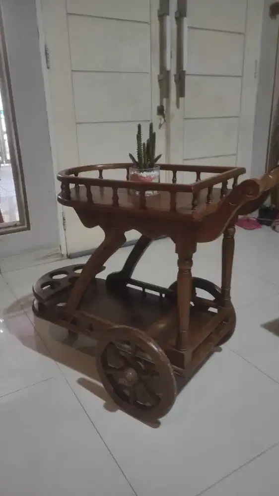 Troli kayu jati Dorongan pajangan kayu jati tempat makan minuman kayu