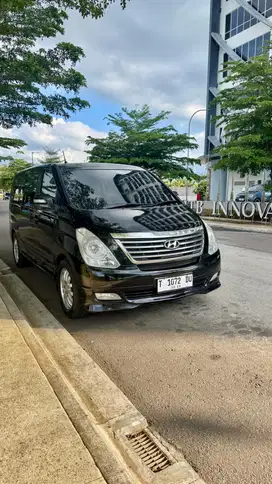 HYUNDAI H-1 2013 AT BENSIN