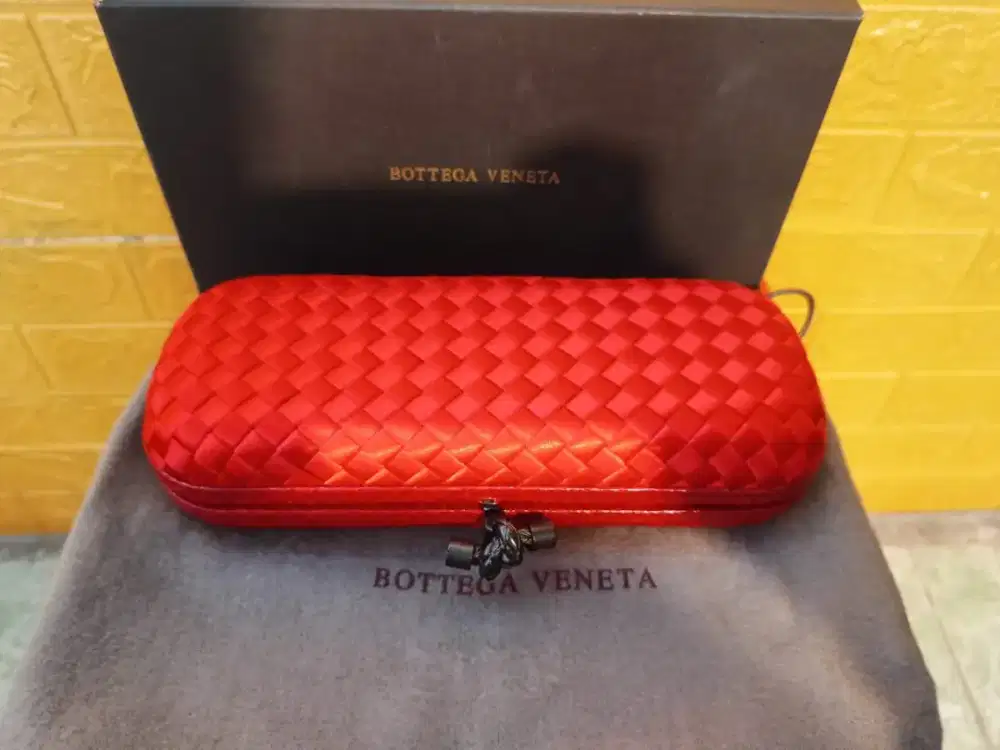 Tas pesta Bottega