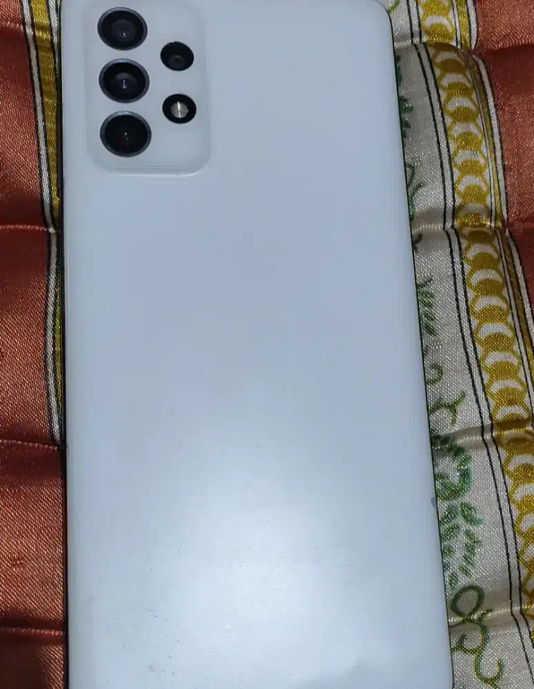 Hp Samsung A72 8/256 GB Batangan + charger