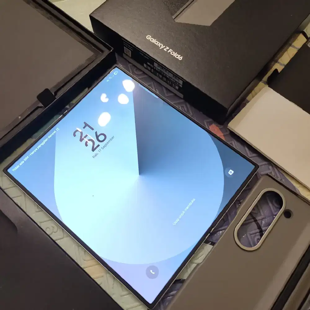 Samsung Galaxy Z Fold 6 12/256 SEIN Fullset