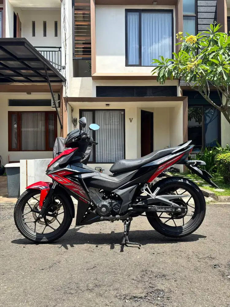 Dijual Honda Supra GTR150 th. 2021