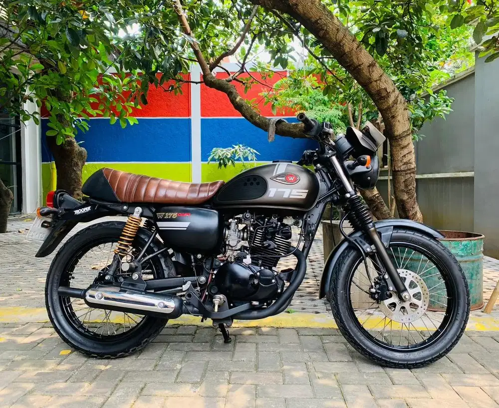 Kawasaki w175 Cafe