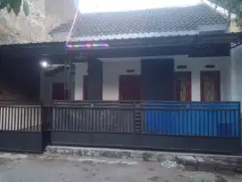 Dijual rumah samping pasar kraguman jogonalan klaten