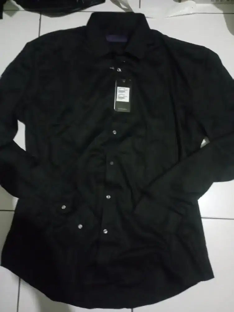 the executive size xl,LD: 54cm,kondisi baru,jual 100k