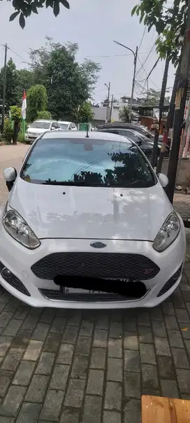 Ford Fiesta 2014 Bensin