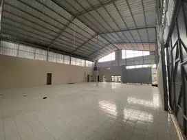 Disewakan Gudang Strategis di Moch Toha Bandung