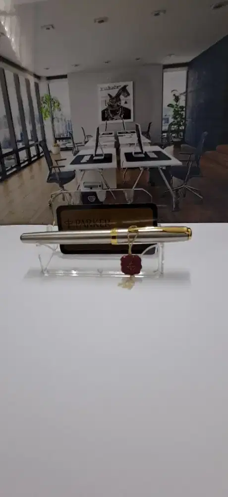 Parker sonnet silver gold trim rollerbalk pen