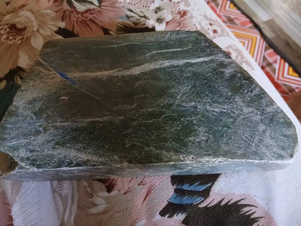 Batu giok asli,
