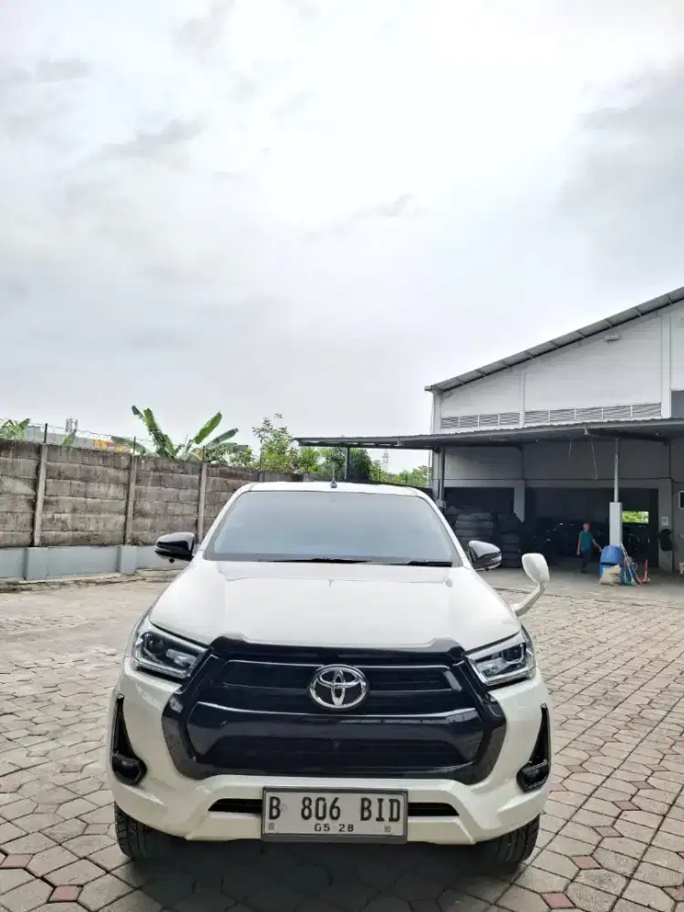 Hilux 2023 V diesel matic. Km 27rb