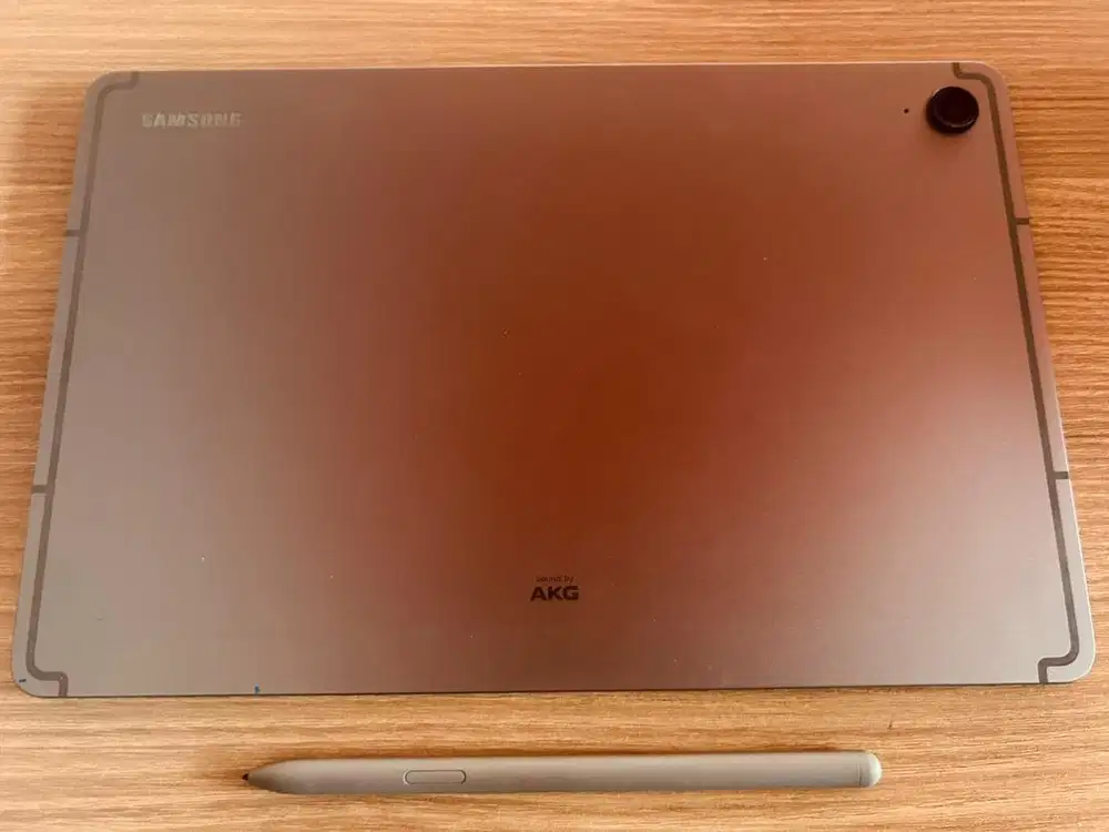 Samsung Galaxy Tab S9 FE 5G 6 GB/128 GB Garansi SEIN