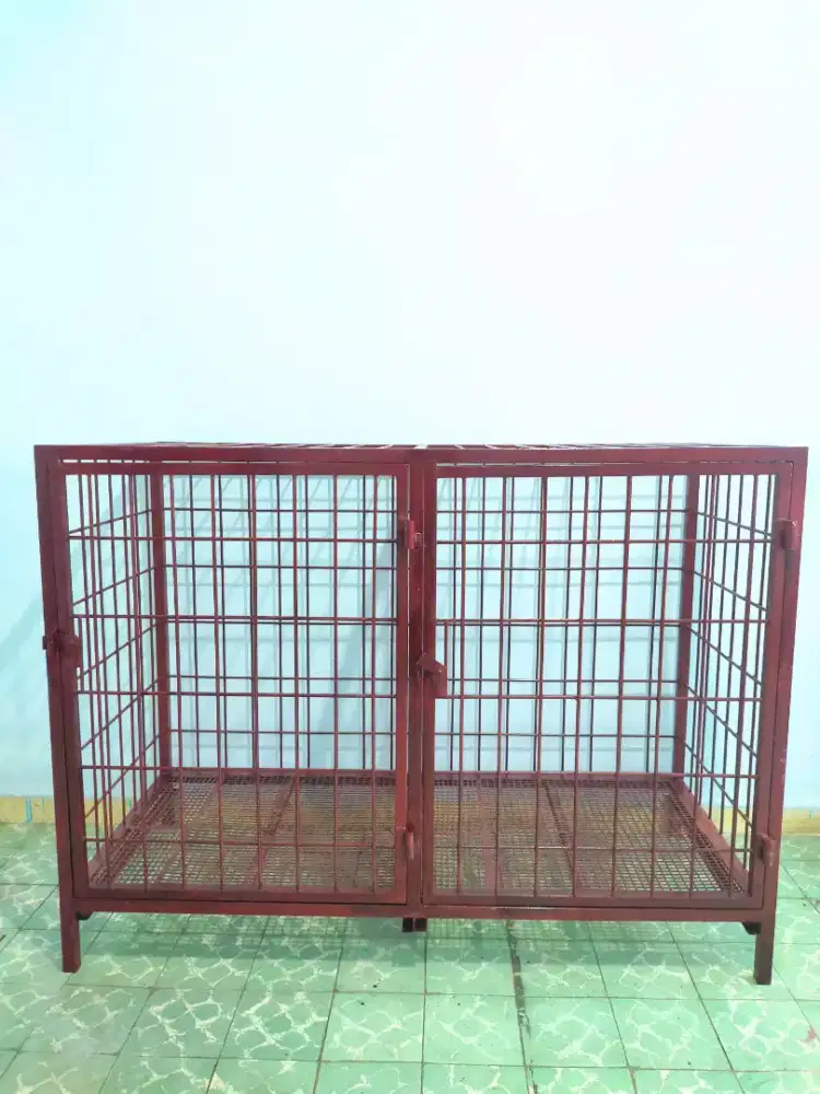 Kandang Hewan Anjing Peliharaan