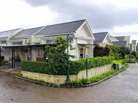 JUAL RUGI, RUMAH NYAMAN BERNUANSA ALAM DI RANCAMAYA GOLF ESTATE BOGOR