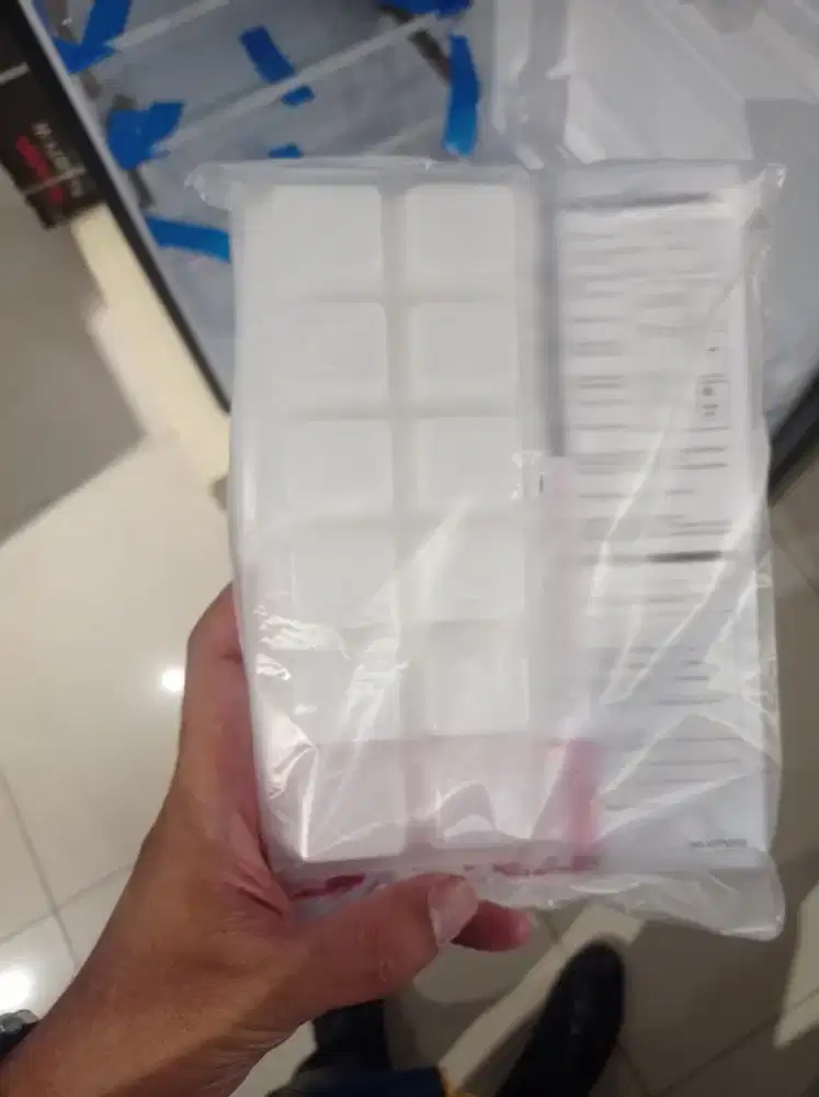 JUAL CEPAT LEMARI ES SHARP