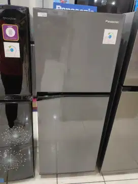 Kulkas 2 pintu PANASONIC