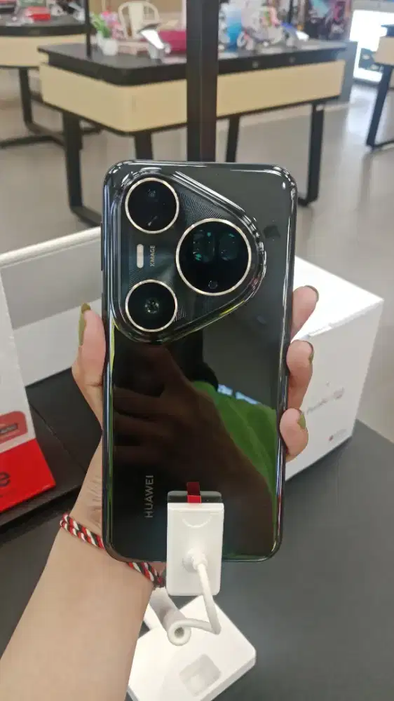 HUAWEI PURA 80 ULTRA