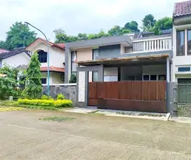 Dijual Murah Rumah Mewah Luas + Private pool Di Setraduta Dkt Pasteur