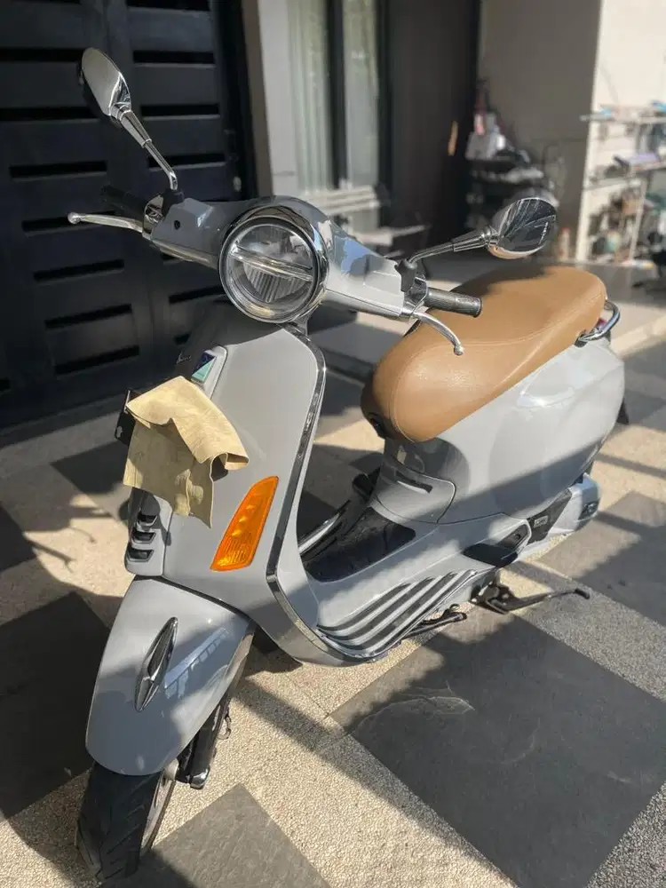 Vespa Primavera 21