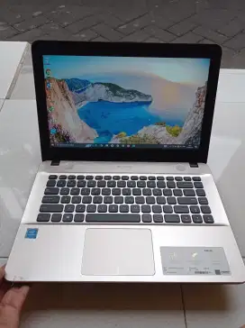 Laptop Asus Slim Mulus Like New, RAM 4GB, HDD 1TB, Win 10