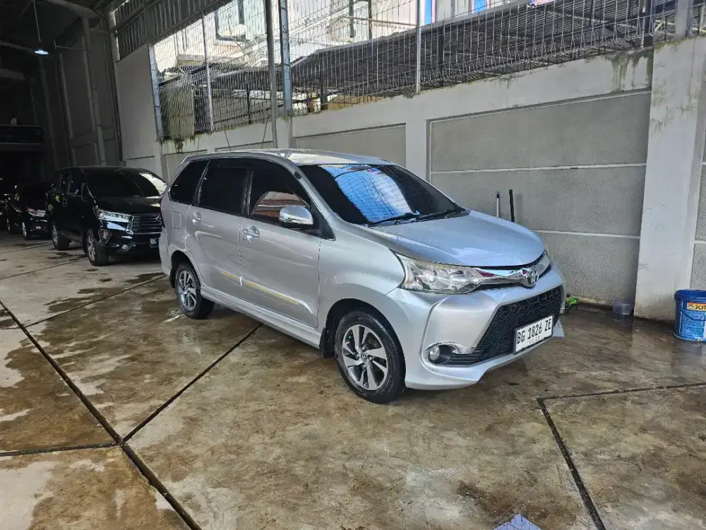 DP 18JT - Toyota Avanza Veloz 1.5 AT Automatic 2018