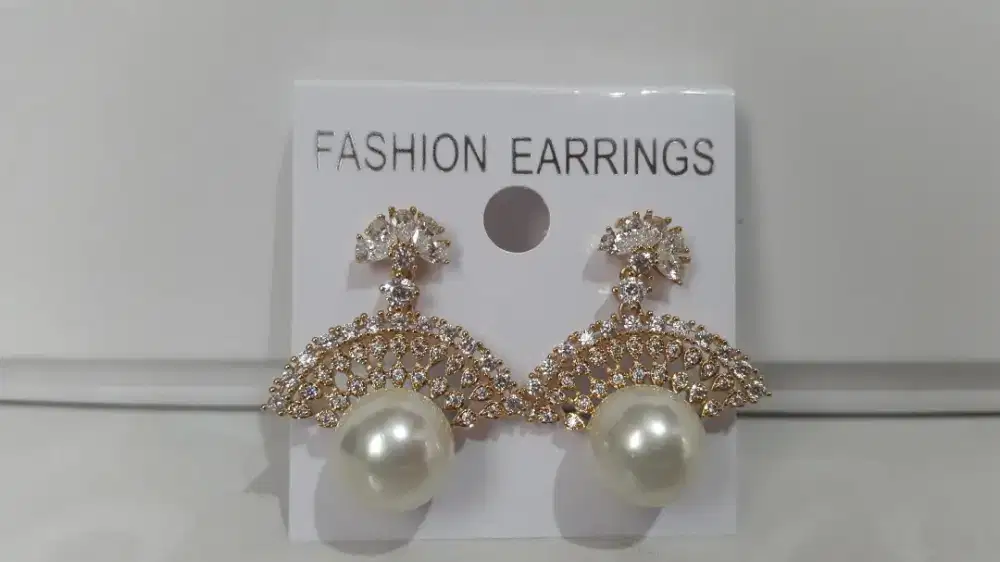Earrings Fashionable, Model Terbaru, Elegan