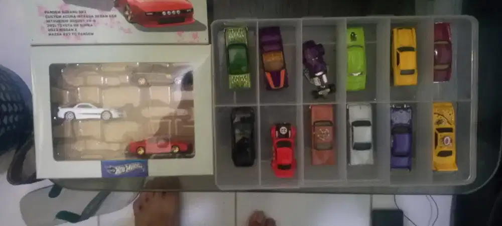 Hot wheels dan matchbox
