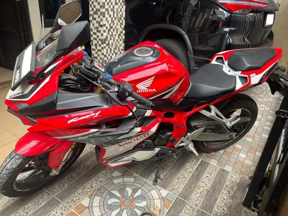 DIJUAL MOTOR HONDA CBR 250 cc Tahun 2019