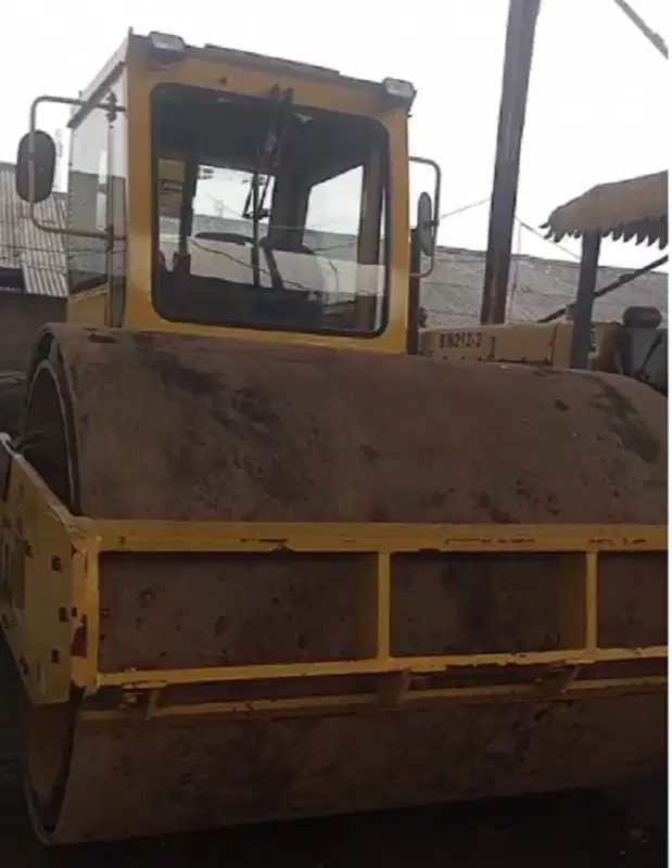 Dijual Vibro / Compactor Sakai SV525TF tahun 2018