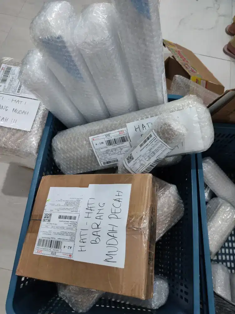 LOKER PACKING MERANGKAP HOST LIVE. KHUSUS YANG SERIUS AJA
