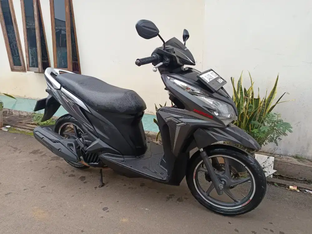 Honda vario kzr 2012 lengkap bagus